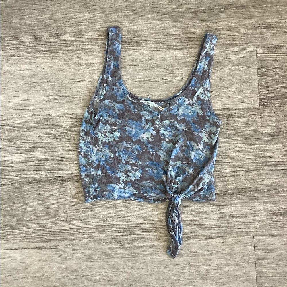 Gray and Blue Floral Tie Crop Top